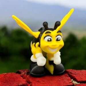 Bee, an articulated 3D-printed collectible figure from SpaceCity3D (Air Animals)
