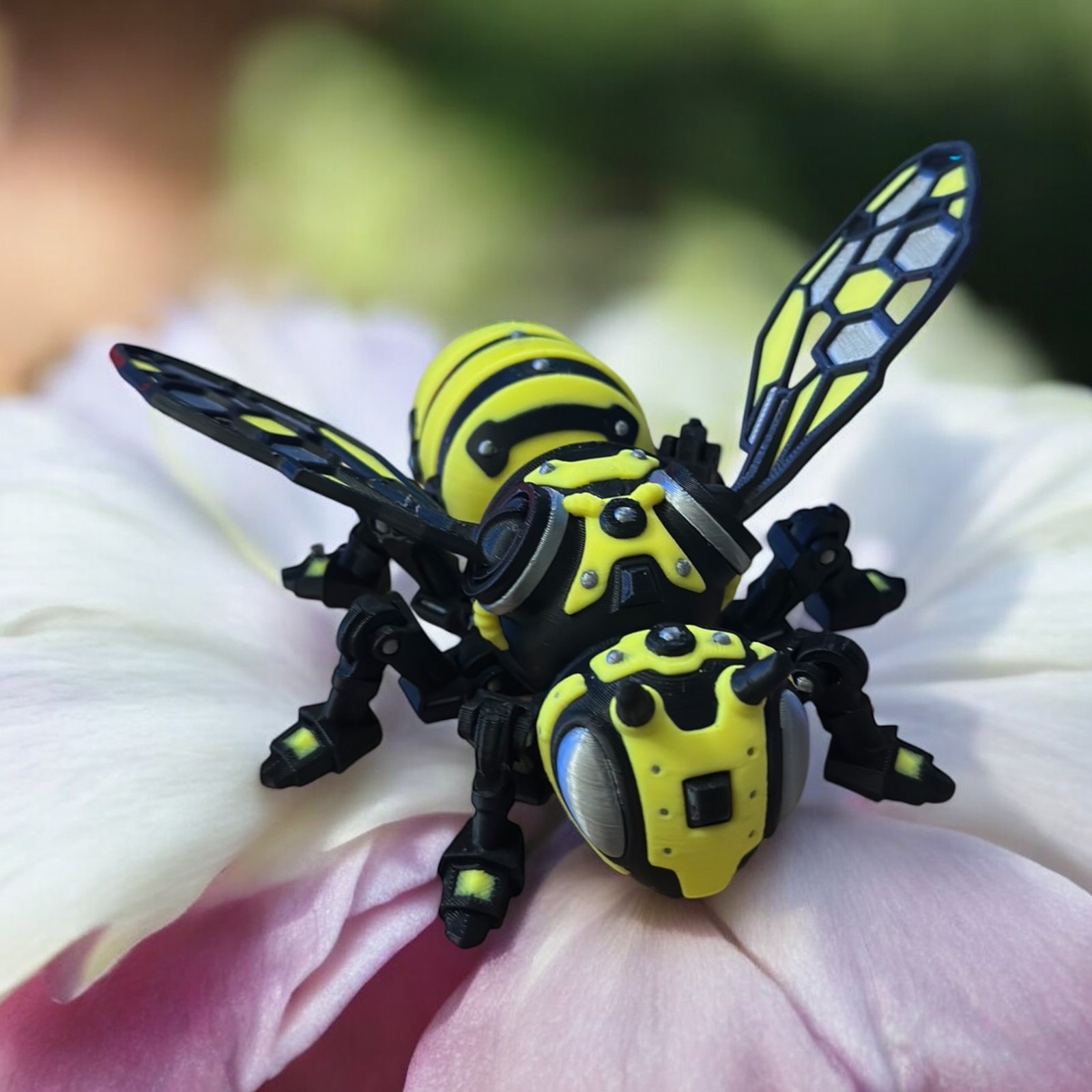 Cyber Bee, an articulated 3D-printed collectible figure from SpaceCity3D (Air Animals)